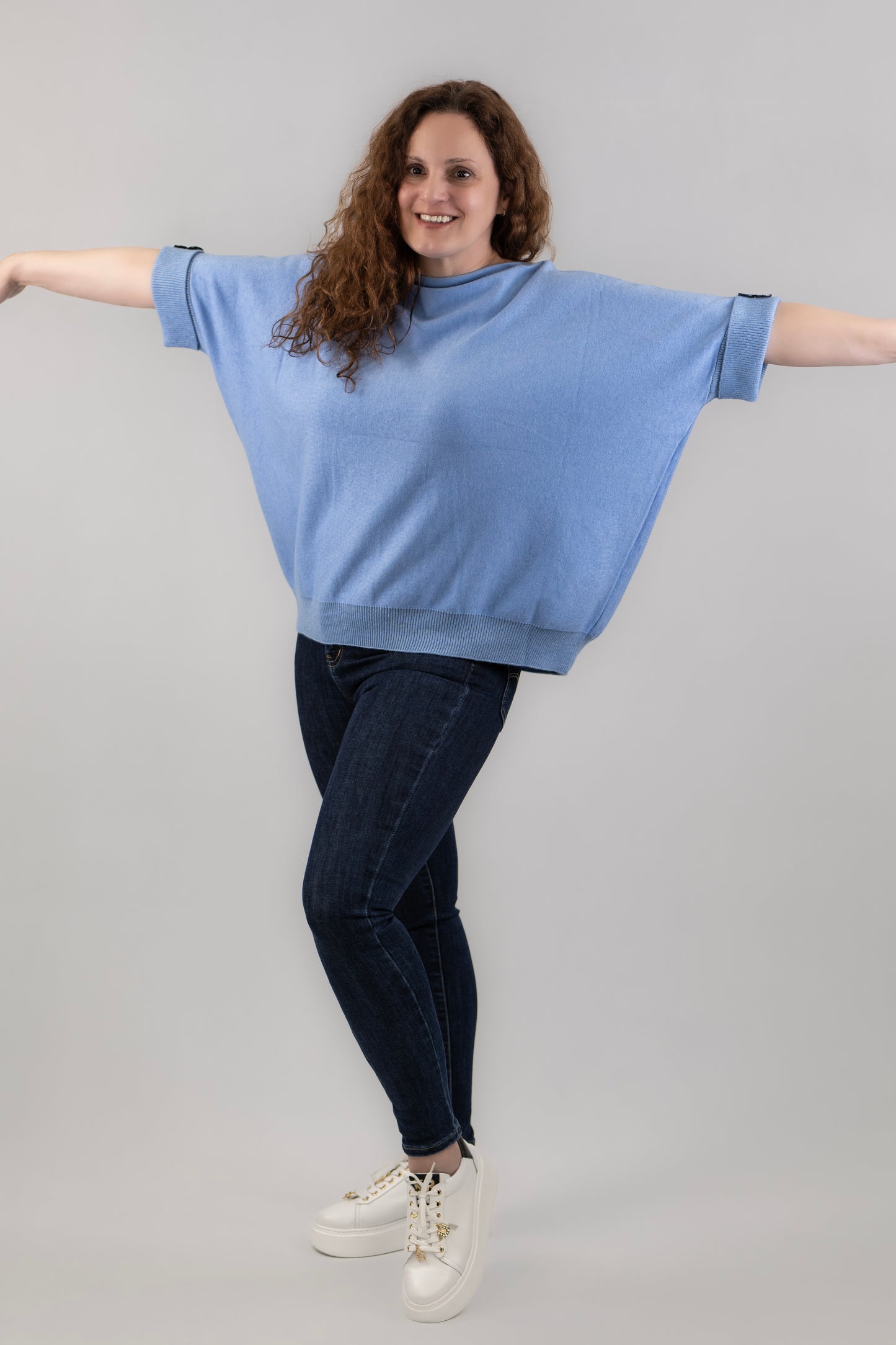 Kék rövid ujjú puóver