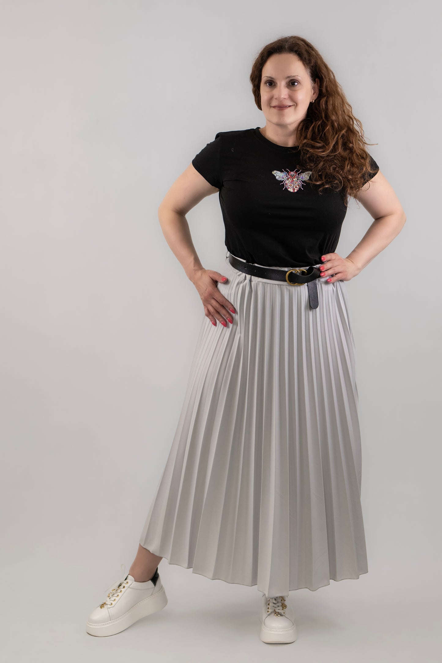 Rakott szoknya övvel